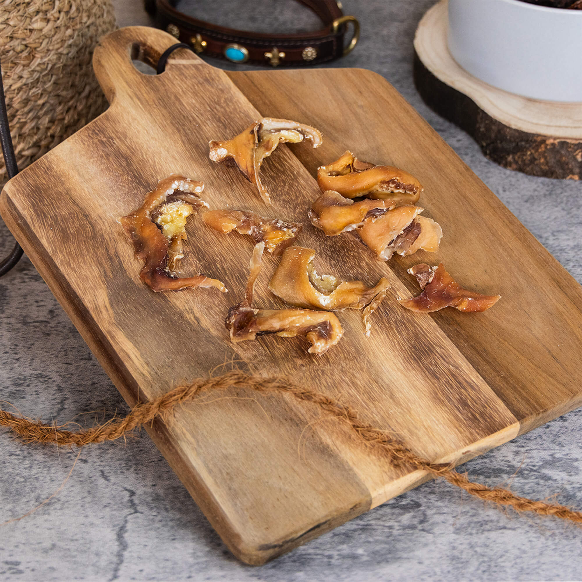 Ohrmuscheln vom Schwein getrocknet